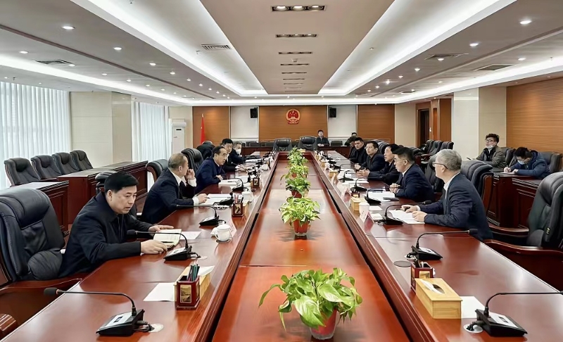 中國能建黨委副書記、總經(jīng)理孫洪水與丹東市市長郝建軍會談