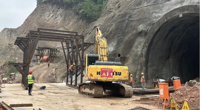 貴州首個抽水蓄能電站建設(shè)正酣