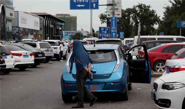 一年新車對折賣 新能源二手車何去何從？